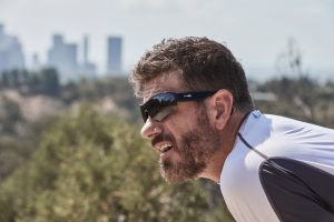Bone conduction sunglasses: perfect for outdoor activities